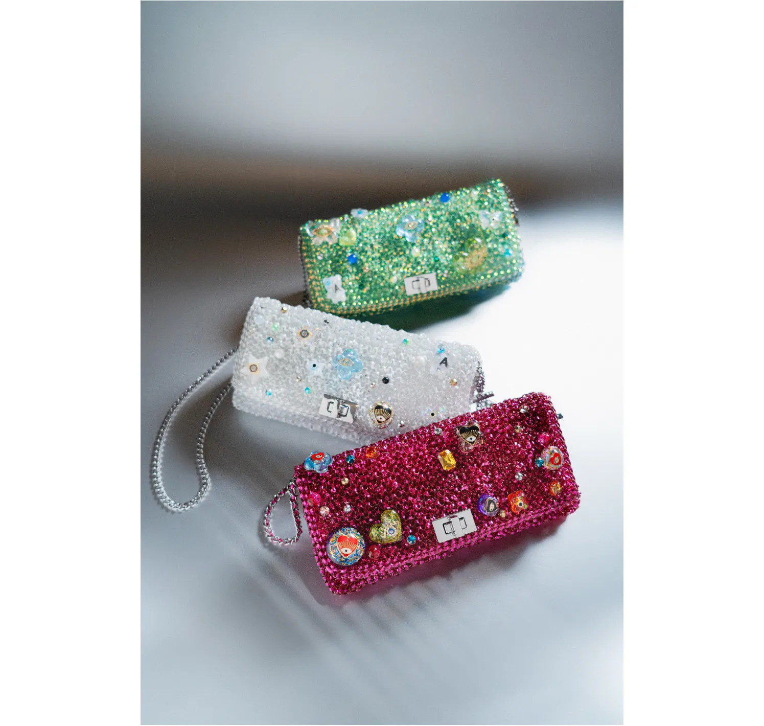 ANTEPRIMA’s iconic wire bag: special edition collab with Mika Ninagawa